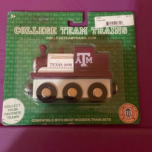 Texas A&M Collectible wooden train - Picture 1 of 2